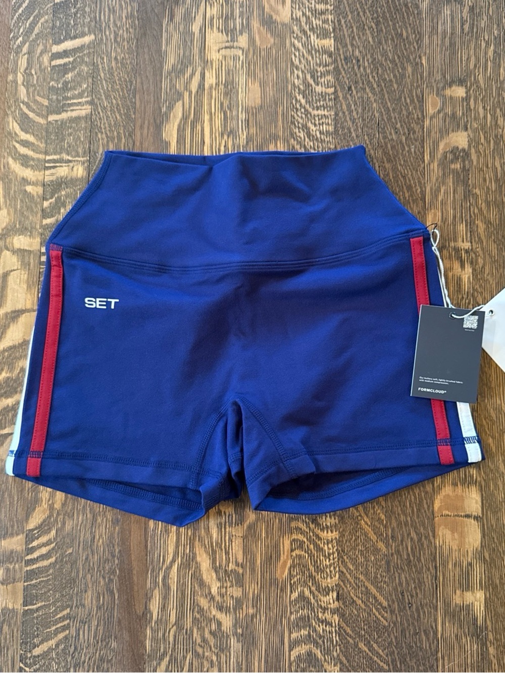 NWT SET Active Stripe Shorts in Firework- size xs - Picture 1 of 5